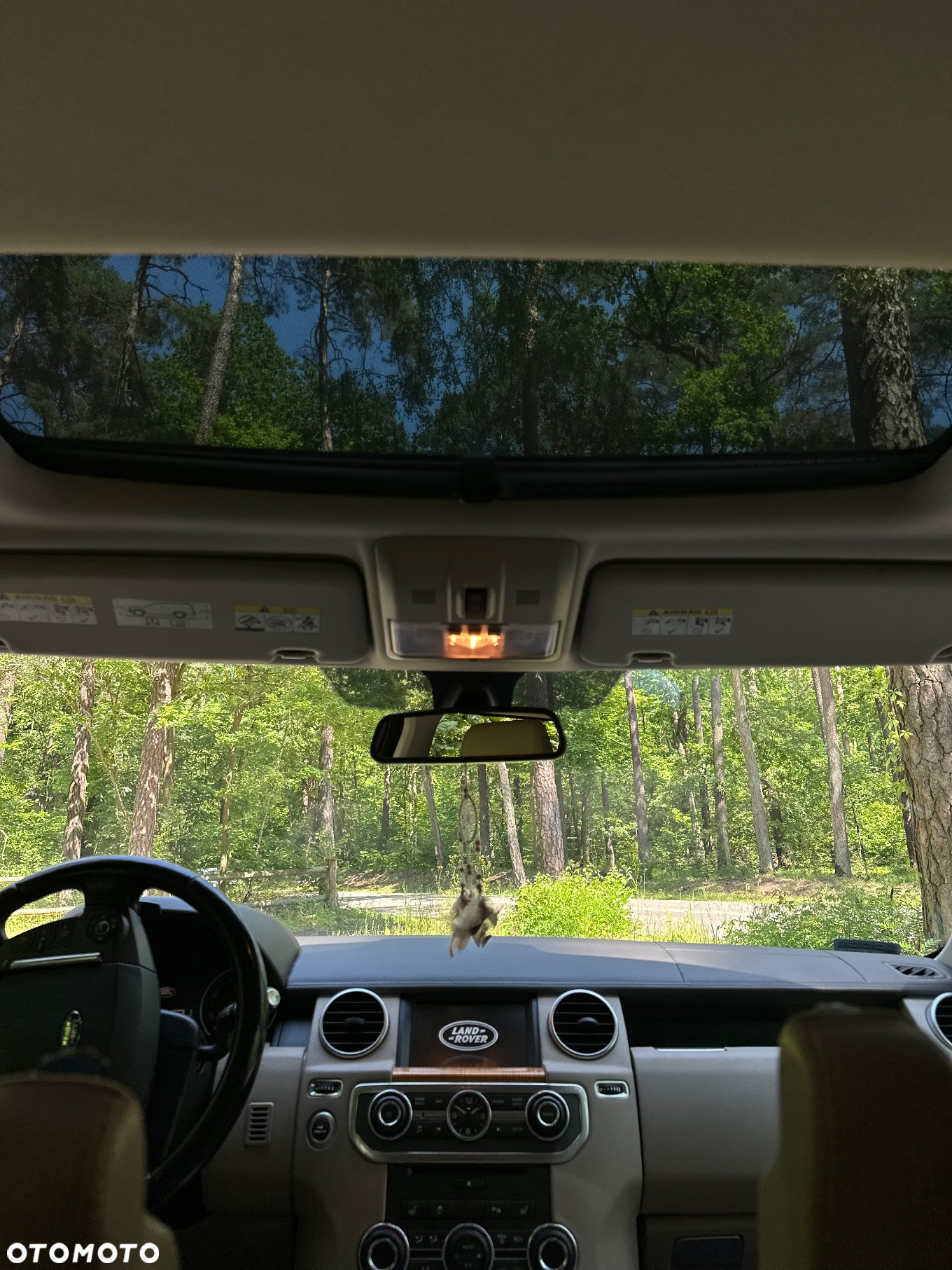 Land Rover Discovery IV 3.0D V6 HSE - 8