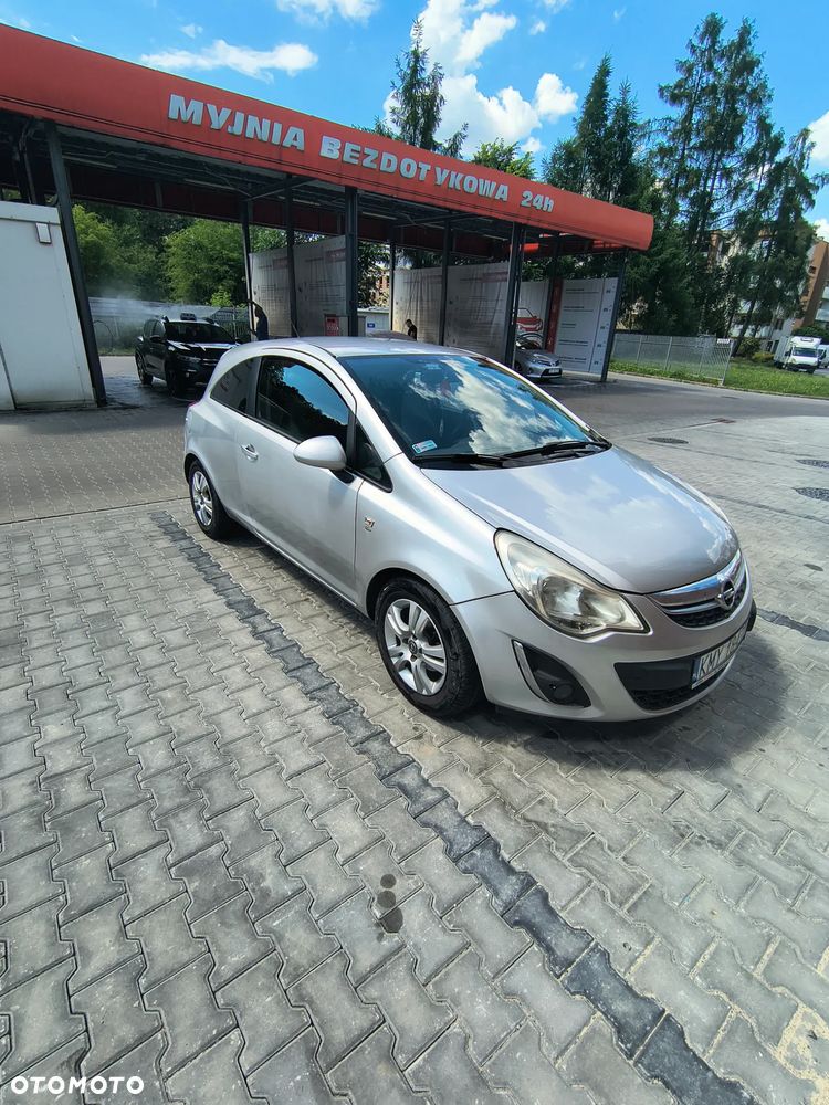 Opel Corsa 1.4 16V Cosmo - 5