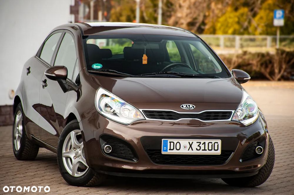 Kia Rio - 1