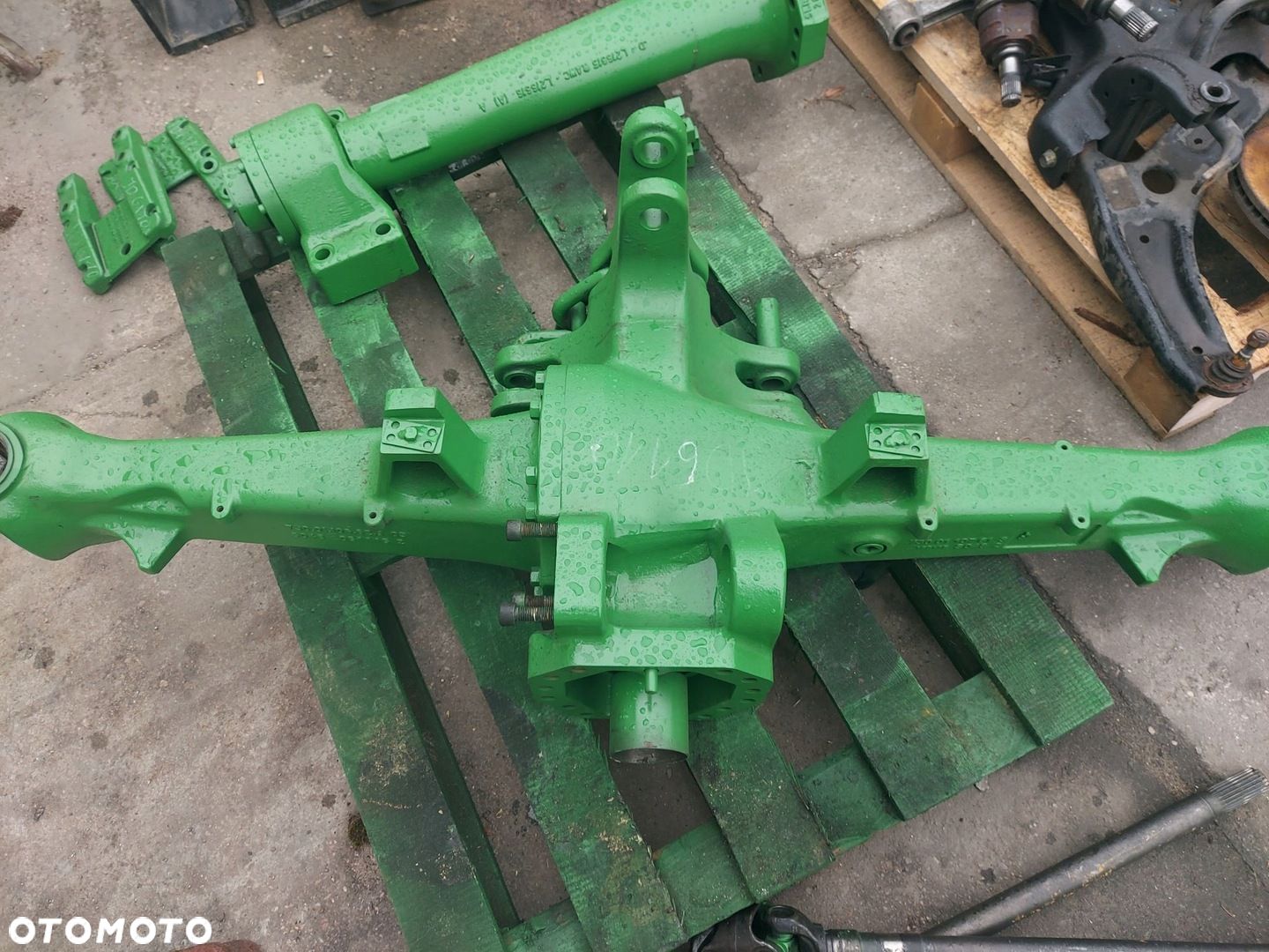 MOST PRZEDNI OBUDOWA OŚ PRZEDNIA L AL225162 P AL209972 JOHN DEERE 6110R - 1