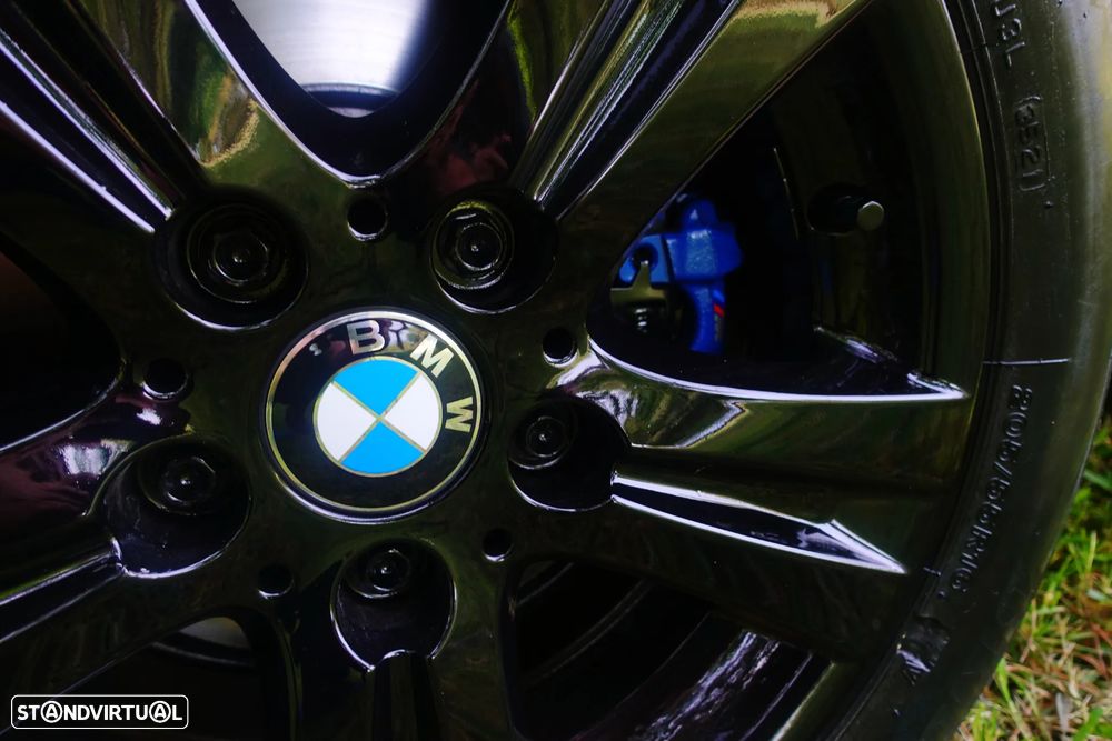 BMW 116 d Pack M - 21