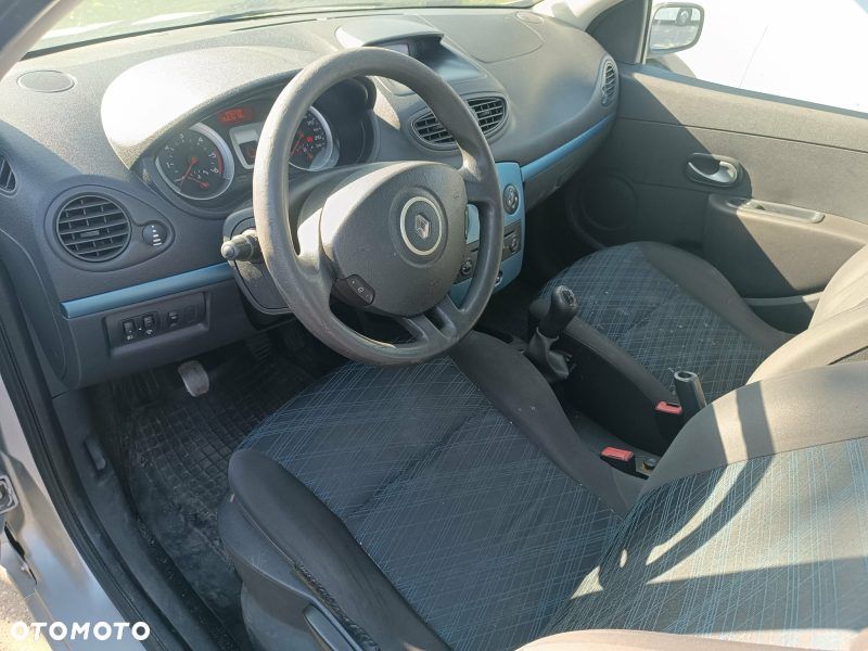 Renault Clio 1.5 dCi Authentique - 5