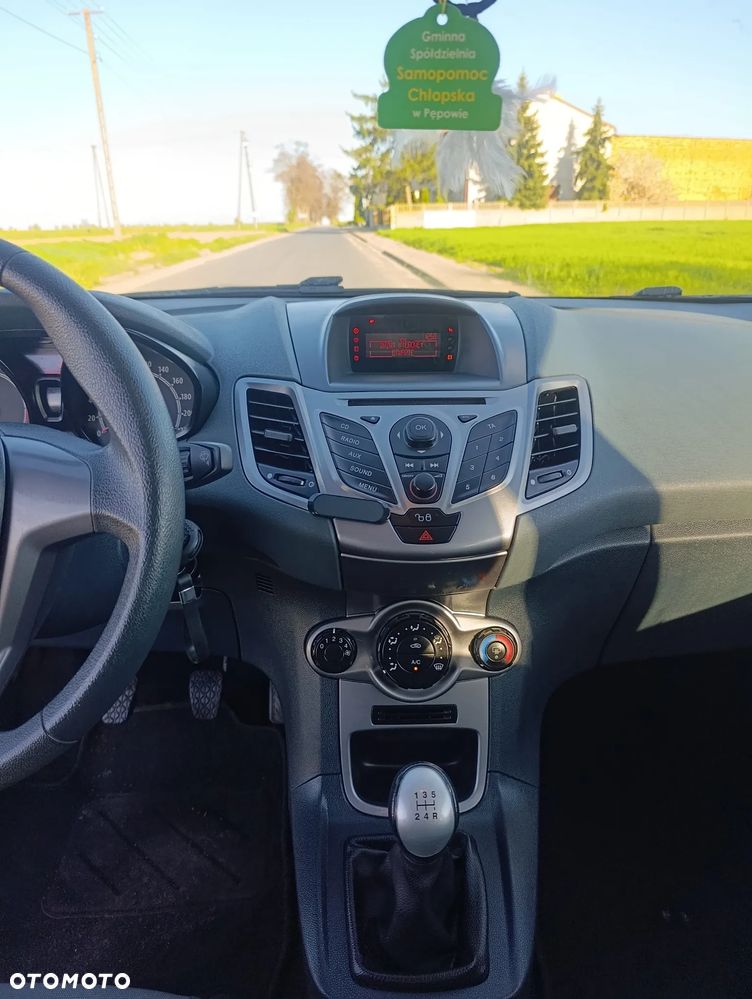 Ford Fiesta 1.25 Ambiente - 8