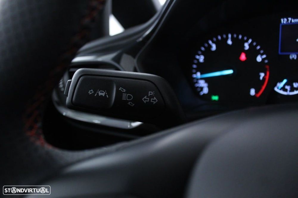 Ford Fiesta 1.0 EcoBoost ST-Line - 24