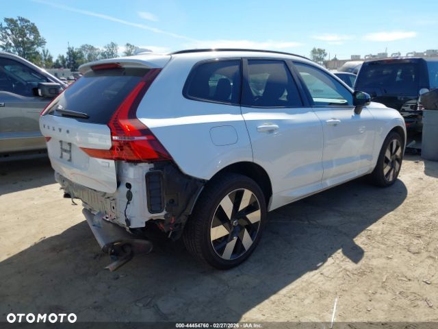 Volvo XC 60 - 4