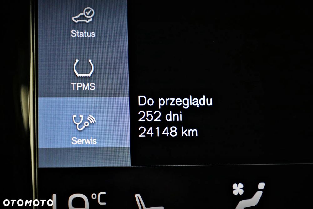 Volvo V60 B4 D Momentum - 33