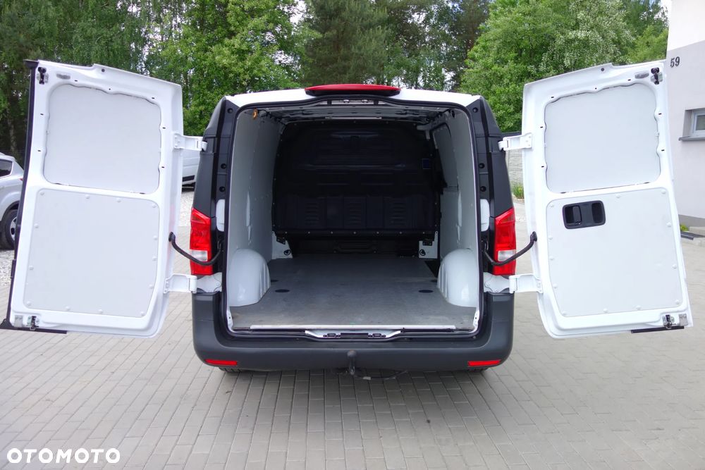 Mercedes-Benz Vito 114 Long 2.2 CDI 136 KM Klima - 9