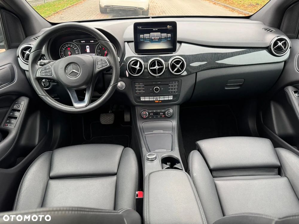 Mercedes-Benz Klasa B 250 4Matic 7G-DCT UrbanStyle Edition - 12