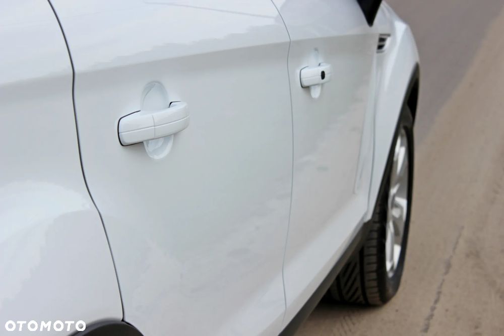 Ford Kuga 2.0 TDCi 4x4 Titanium - 17