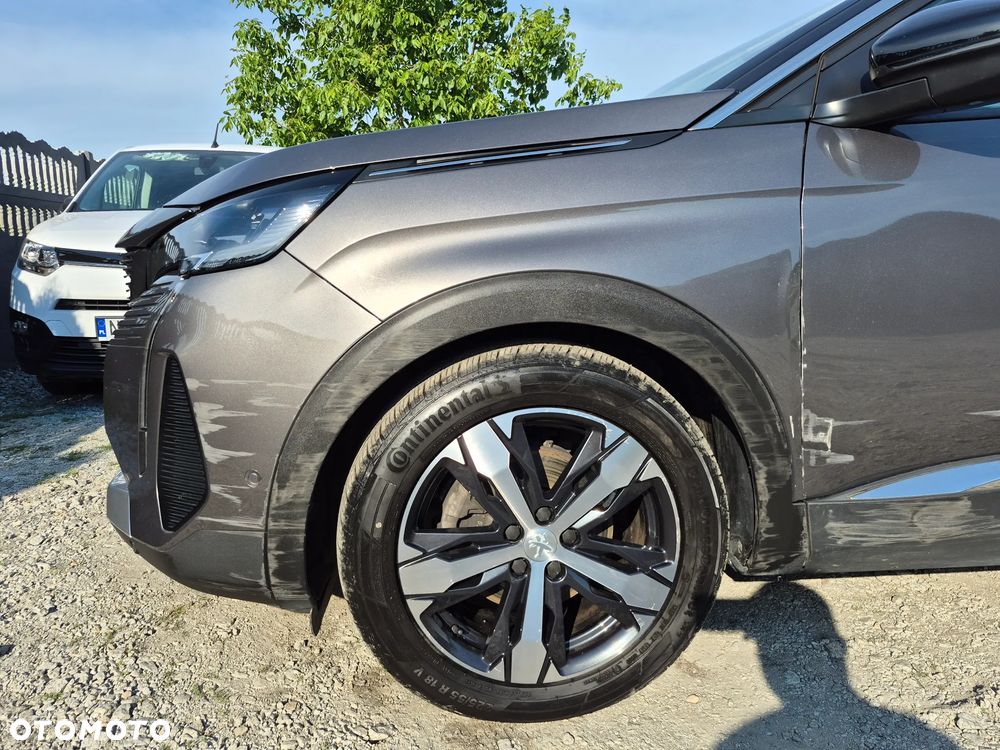 Peugeot 3008 1.2 PureTech Allure S&S EAT8 - 32