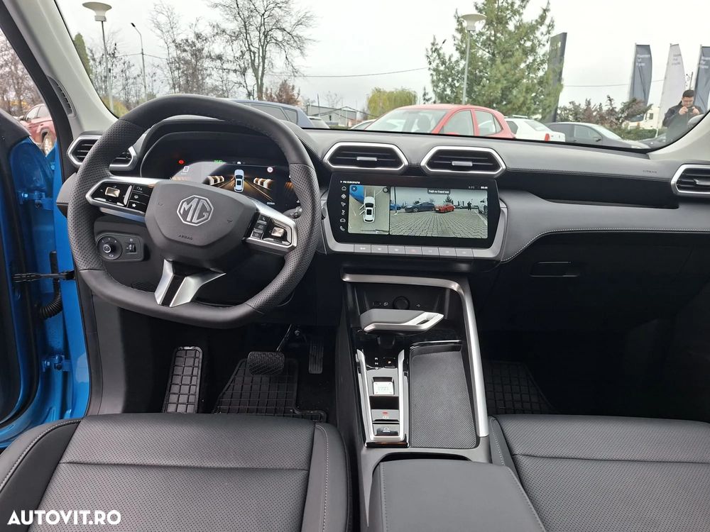 MG ZS HEV Hybrid+ Luxury - 14