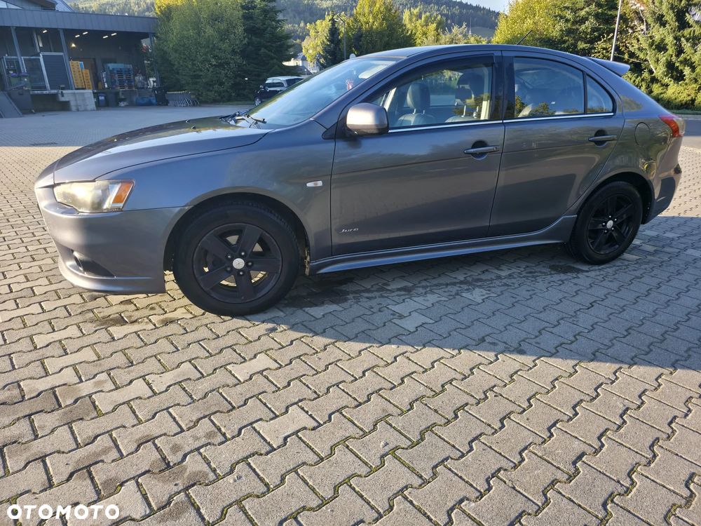 Mitsubishi Lancer