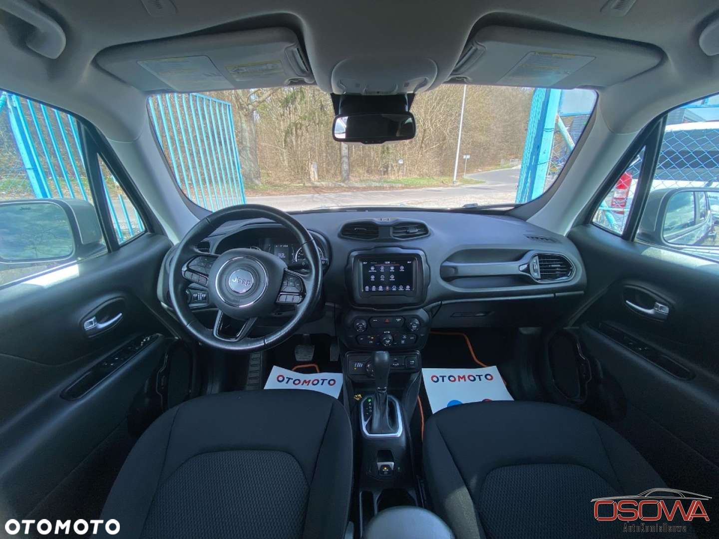 Jeep Renegade - 31