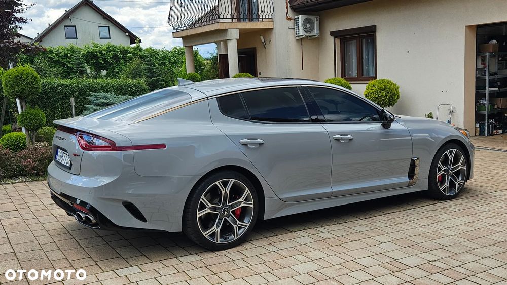 Kia Stinger - 5