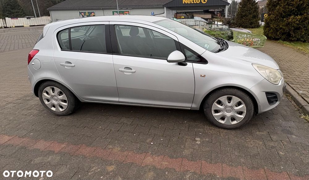 Opel Corsa 1.4 16V Enjoy - 3