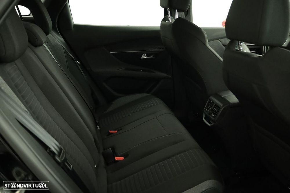 Peugeot 3008 1.6 Hybrid Allure e-EAT8 - 23