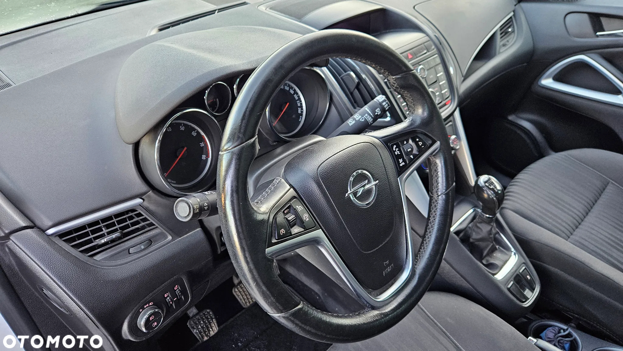 Opel Zafira 1.4 T Cosmo EcoFLEX S&S EU6 - 29