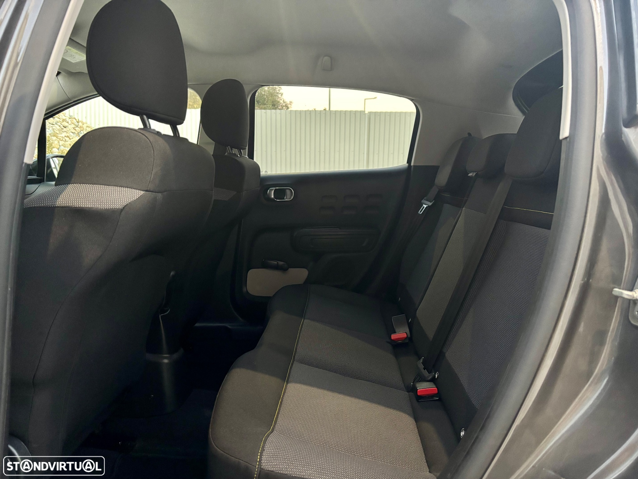 Citroën C3 1.2 PureTech Shine - 38