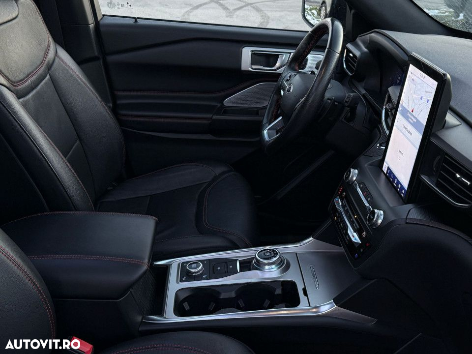 Ford Explorer - 28