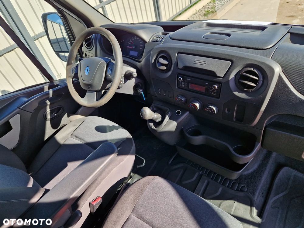 Renault Master 2.3dci / brygadowy 9 osobowy / pierwszy właściciel od nowości - 18