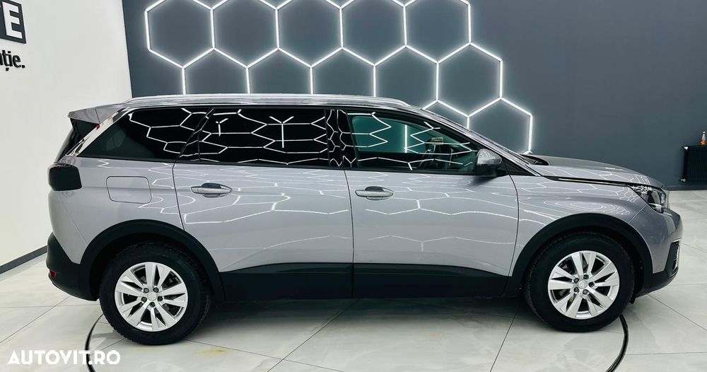 Peugeot 5008 PureTech 130 Allure - 36