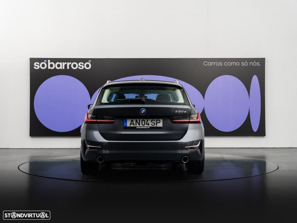 BMW 330 e Line Luxury Auto - 5
