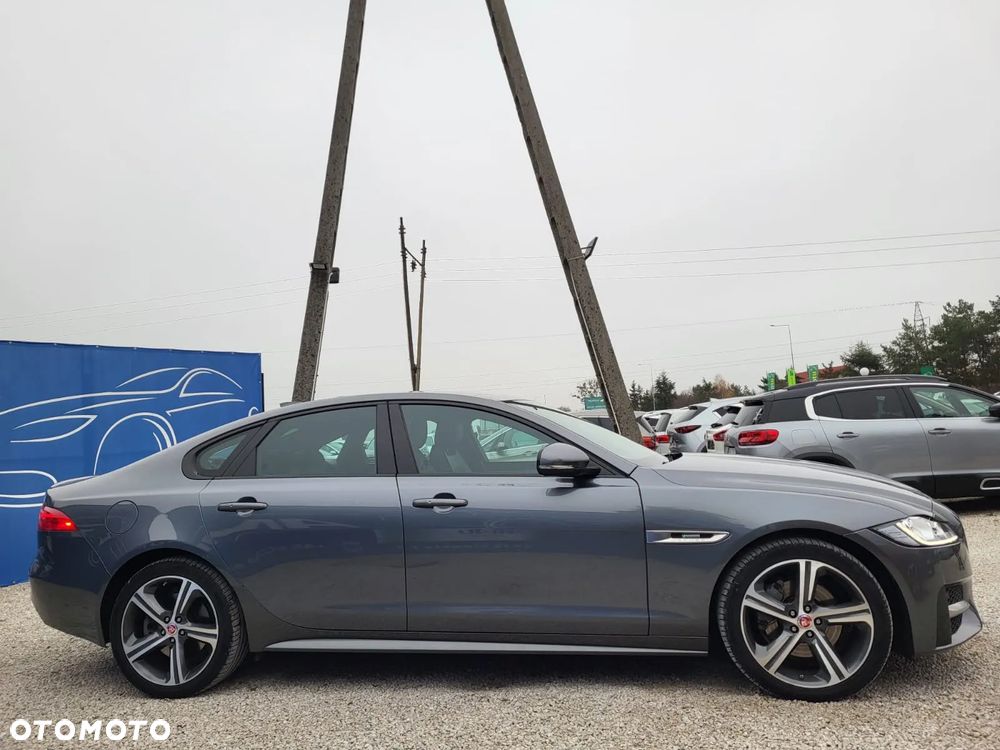 Jaguar XF 2.0 i4D AWD R-Sport - 5