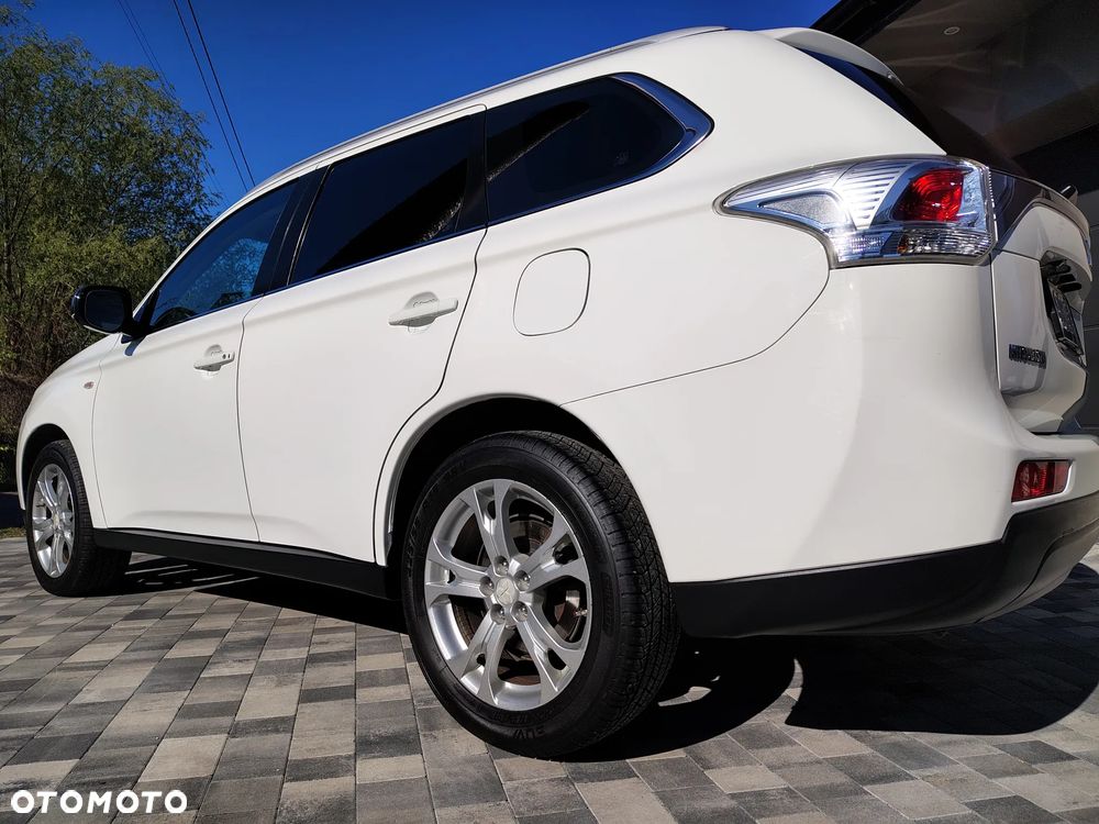 Mitsubishi Outlander 2.0 Intense 2WD - 9