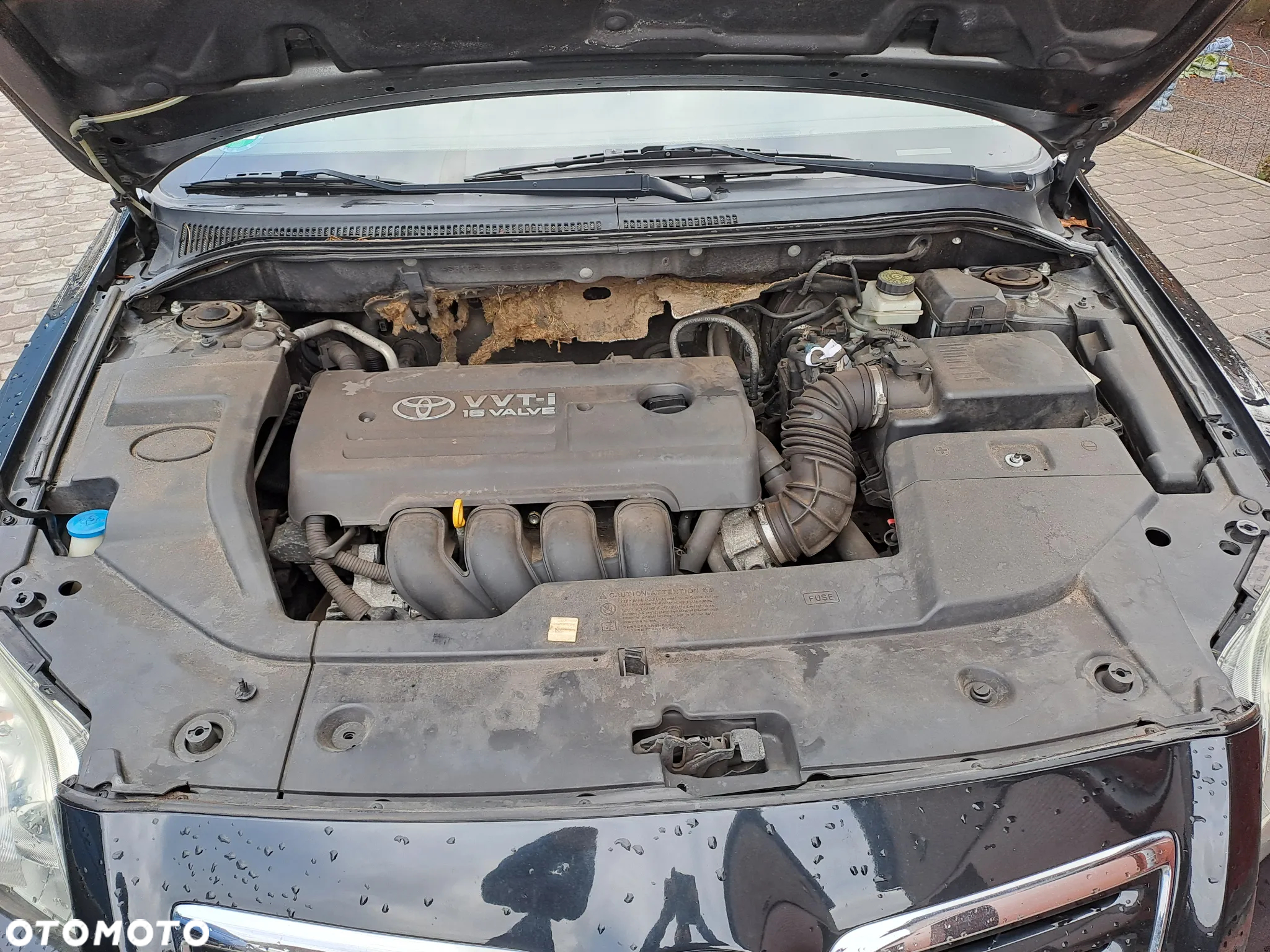 Toyota Avensis - 14