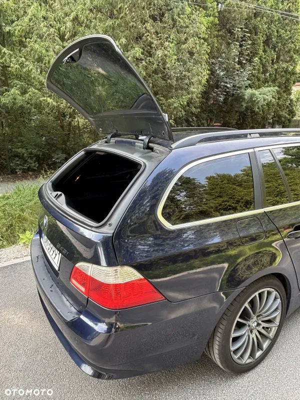 BMW Seria 5 545i - 13