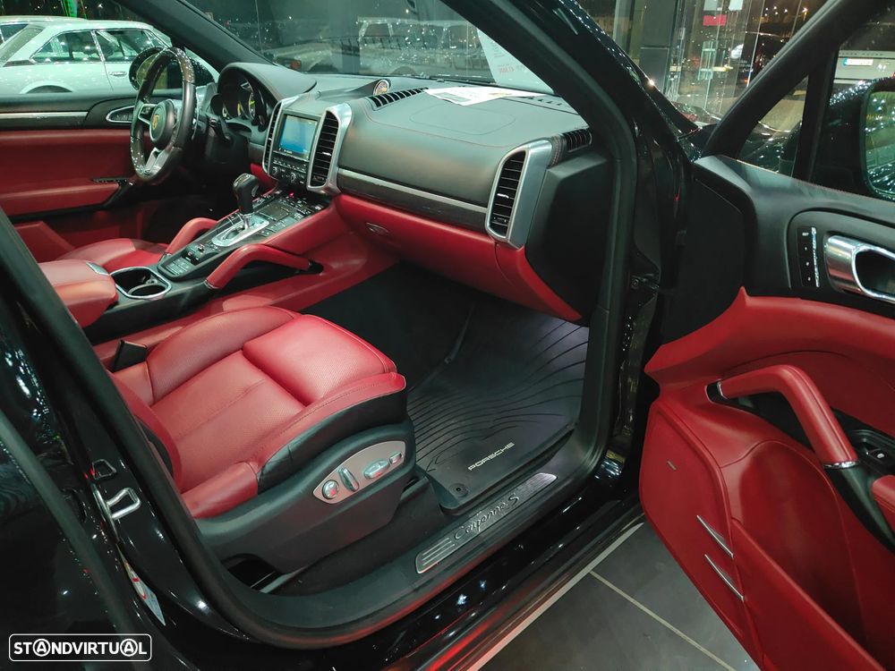 Porsche Cayenne S E-Hybrid Platinum Edition - 25