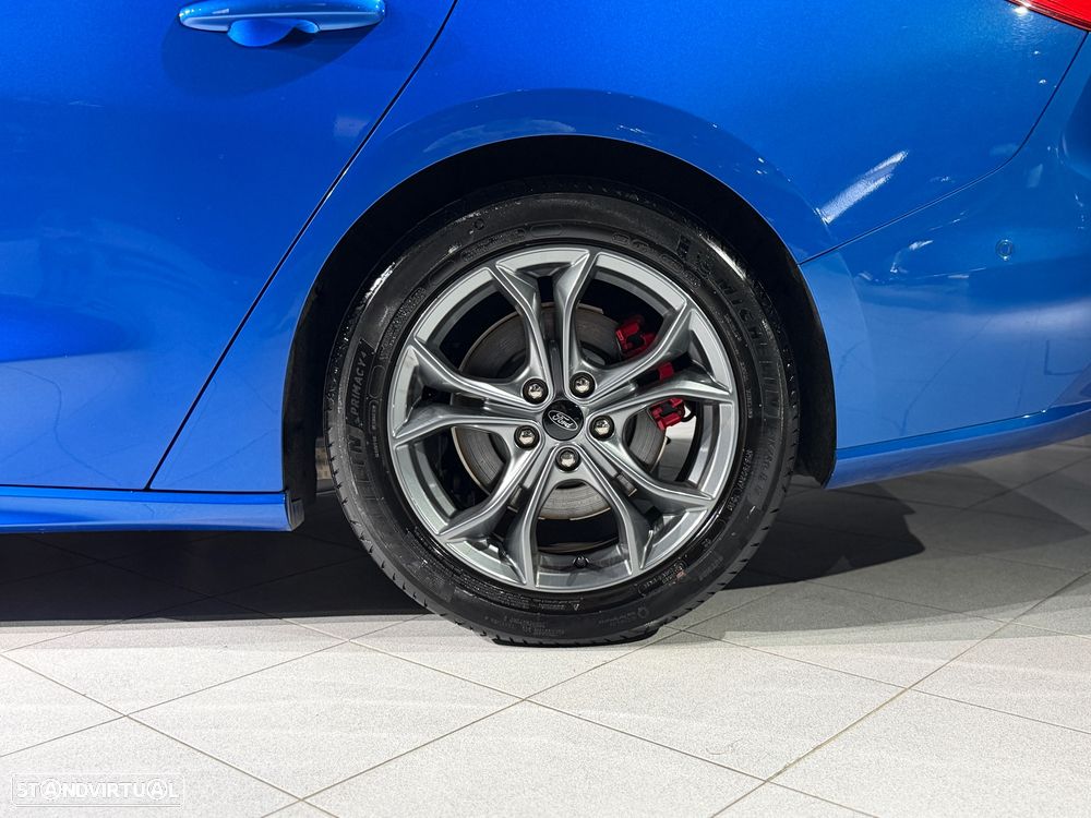 Ford Focus SW 1.0 EcoBoost ST-Line X - 10