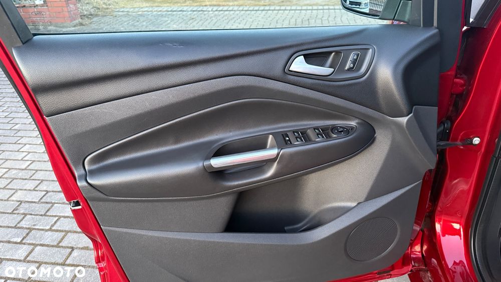 Ford Kuga 2.0 TDCi 4x4 Titanium - 26