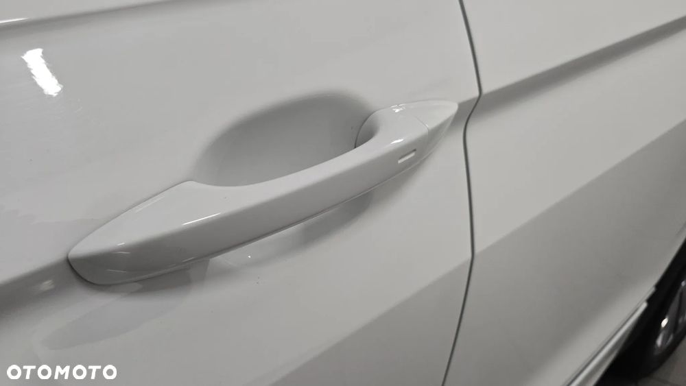 Volkswagen Tiguan - 13