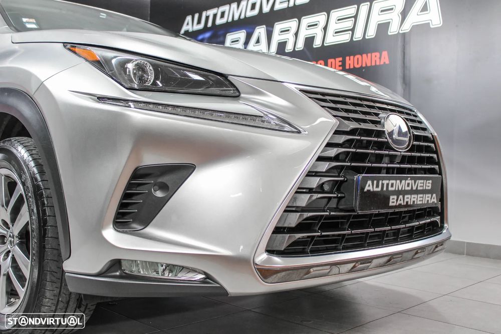 Lexus NX 300h Executive+ - 27