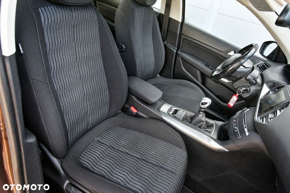 Peugeot 308 - 18