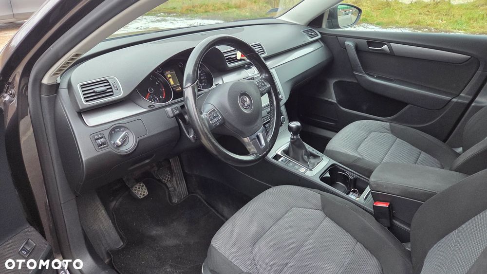 Volkswagen Passat 1.8 TSI Comfortline - 5