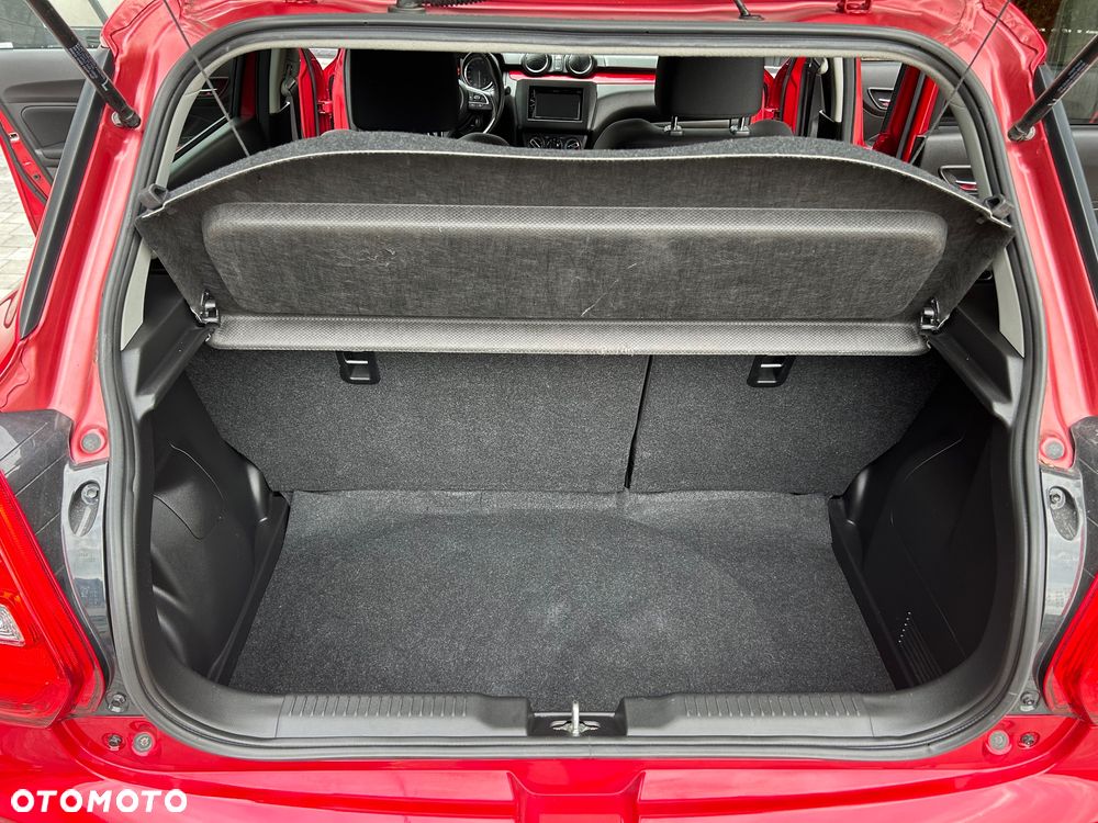 Suzuki Swift 1.2 Dualjet SHVS Premium Plus CVT - 10