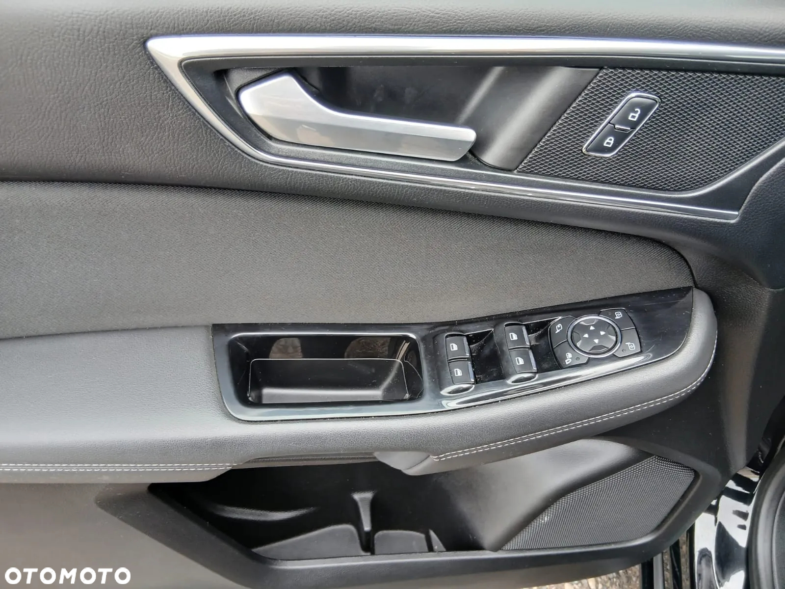 Ford S-Max - 18