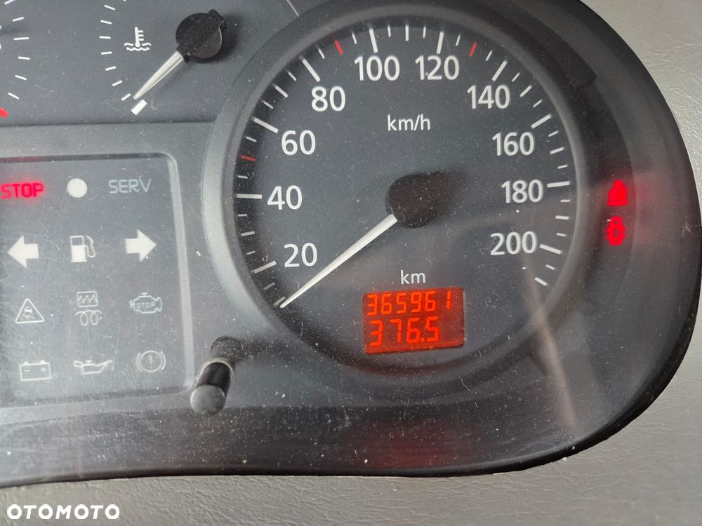 Renault Trafic - 13