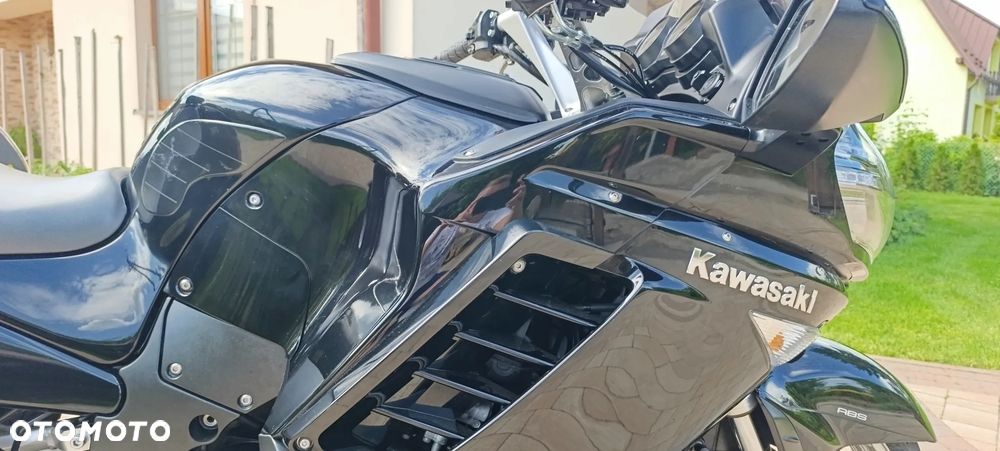 Kawasaki GTR - 27