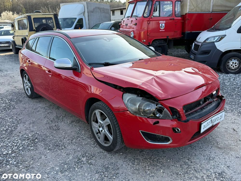 Volvo V60 D2 Momentum - 4