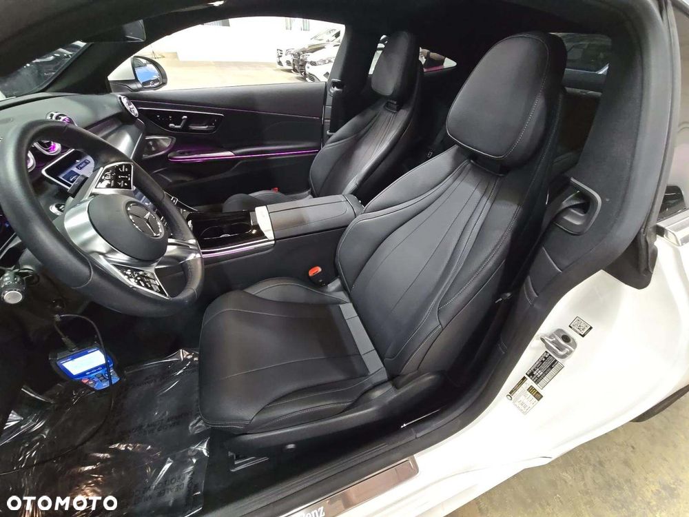 Mercedes-Benz CLE 300 4Matic 9G-TRONIC Edition AMG Line - 5