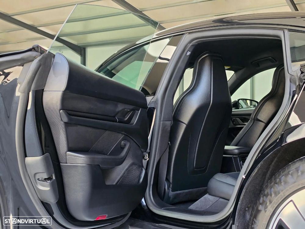Porsche Taycan 4 - 50