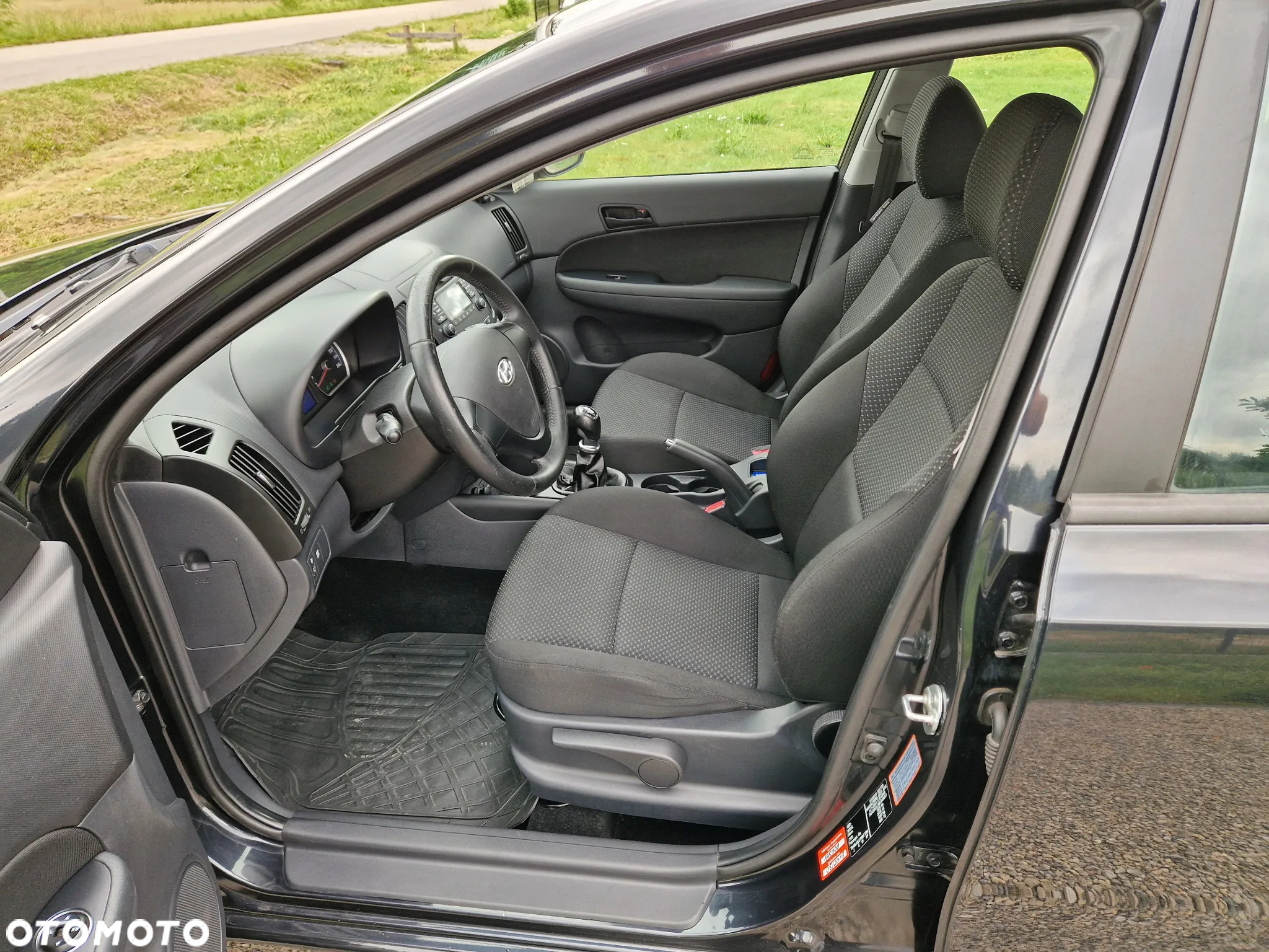 Hyundai i30 1.4 Base + - 10