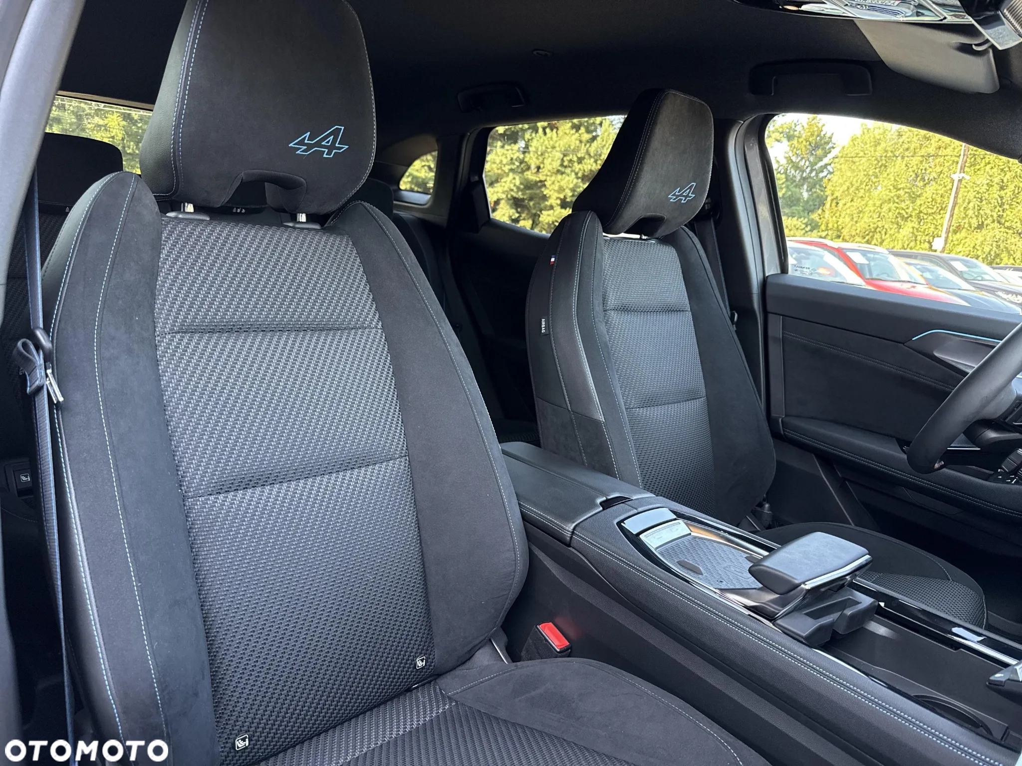 Renault Austral 1.3 TCe mHEV Iconic esprit Alpine - 23