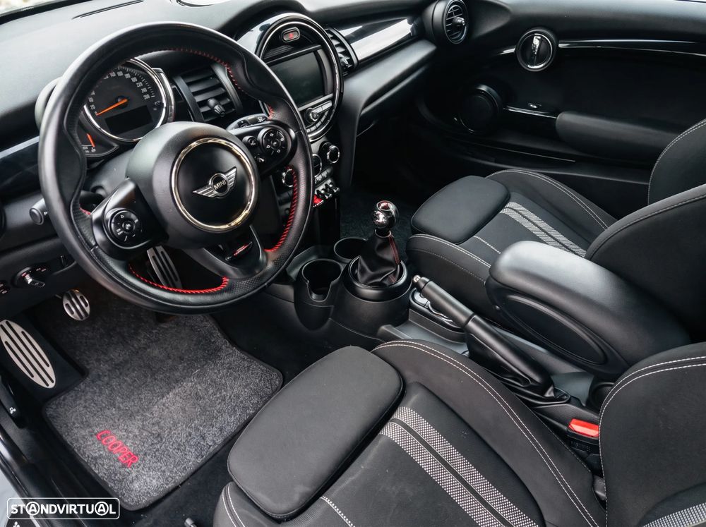 MINI Coupé Cooper SD — fotografia 12