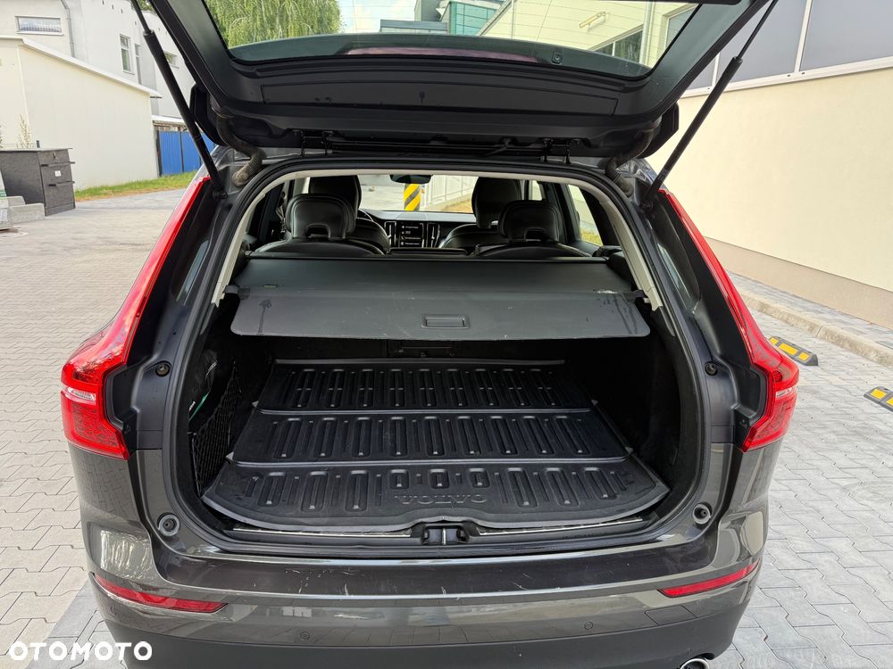 Volvo XC 60 D4 SCR Momentum - 28