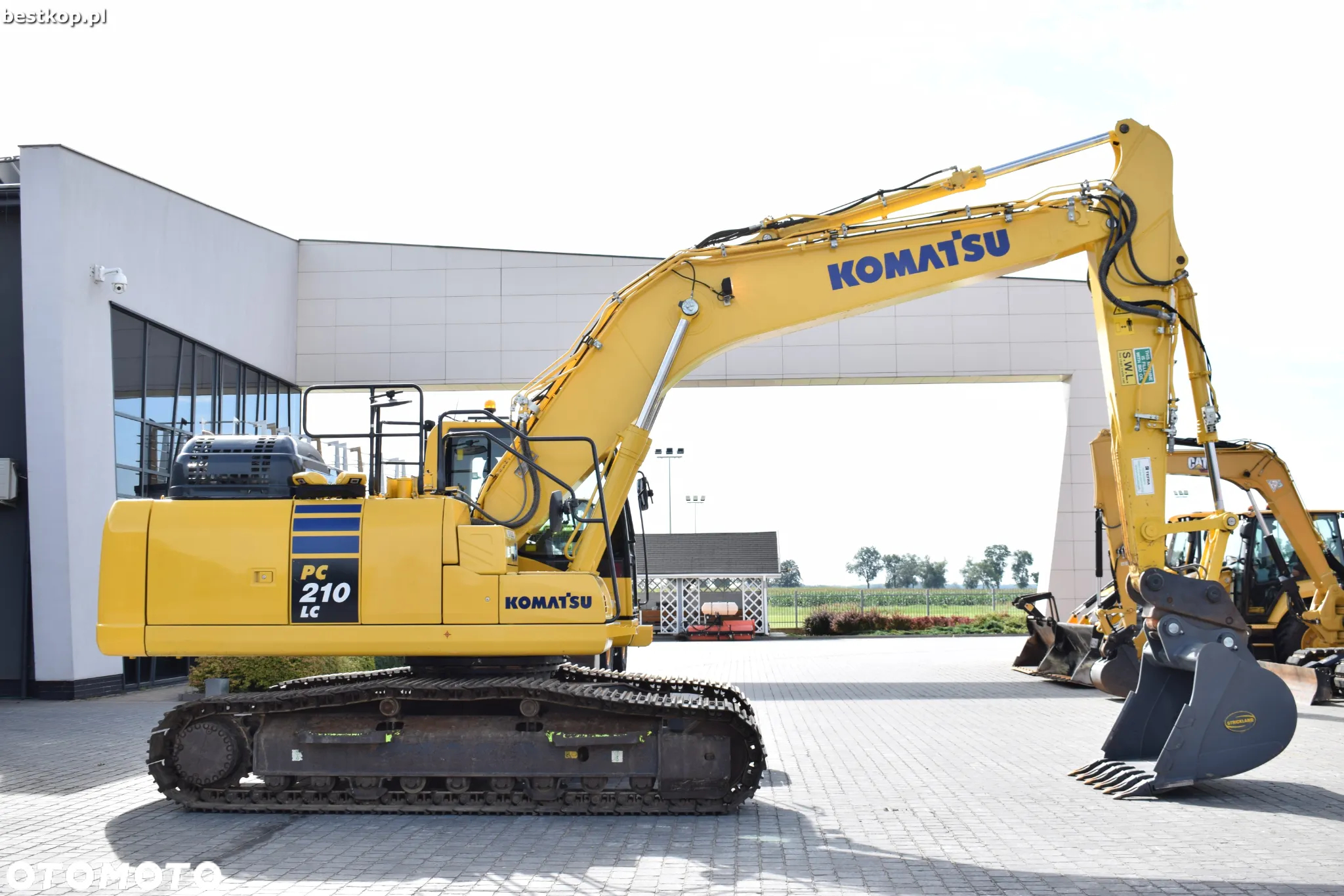 Komatsu PC210LC-11 - 10