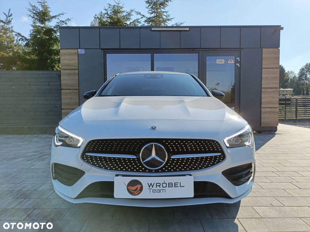 Mercedes-Benz CLA - 4